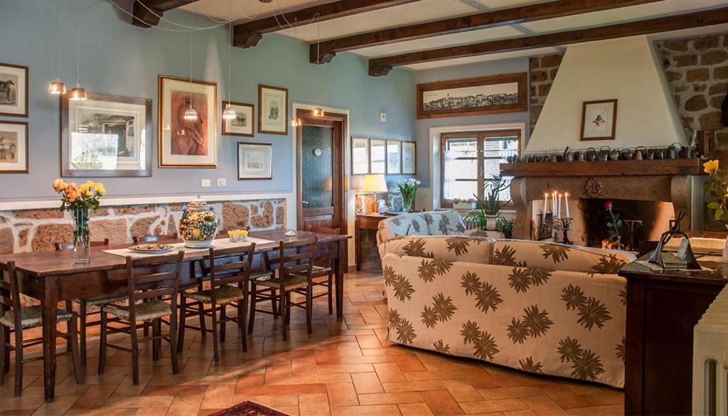 Agriturismo Locanda Pantanello Пітільяно Екстер'єр фото